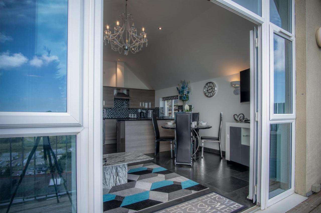 Nautilus - 2 Bedroom Apartment - เพนไดน์ ภายนอก รูปภาพ